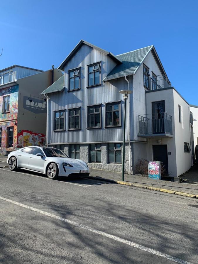 Mengi Apartments Reykjavik Exterior photo